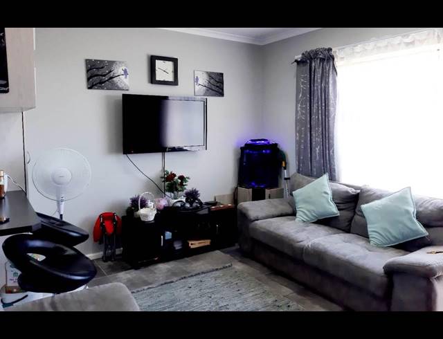 2 BEDROOM TOWNHOUSE RENTED IN SHERWOOD